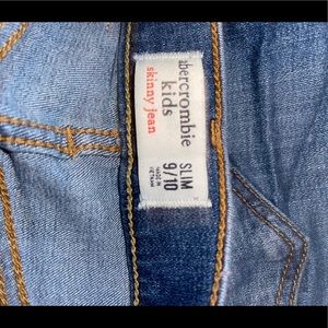 Abercrombie kids skinny jeans